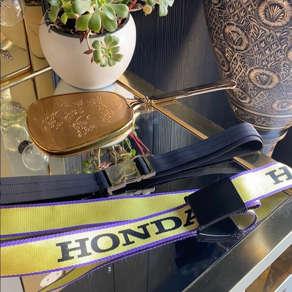 Pair of belts - Picture 1 of 1